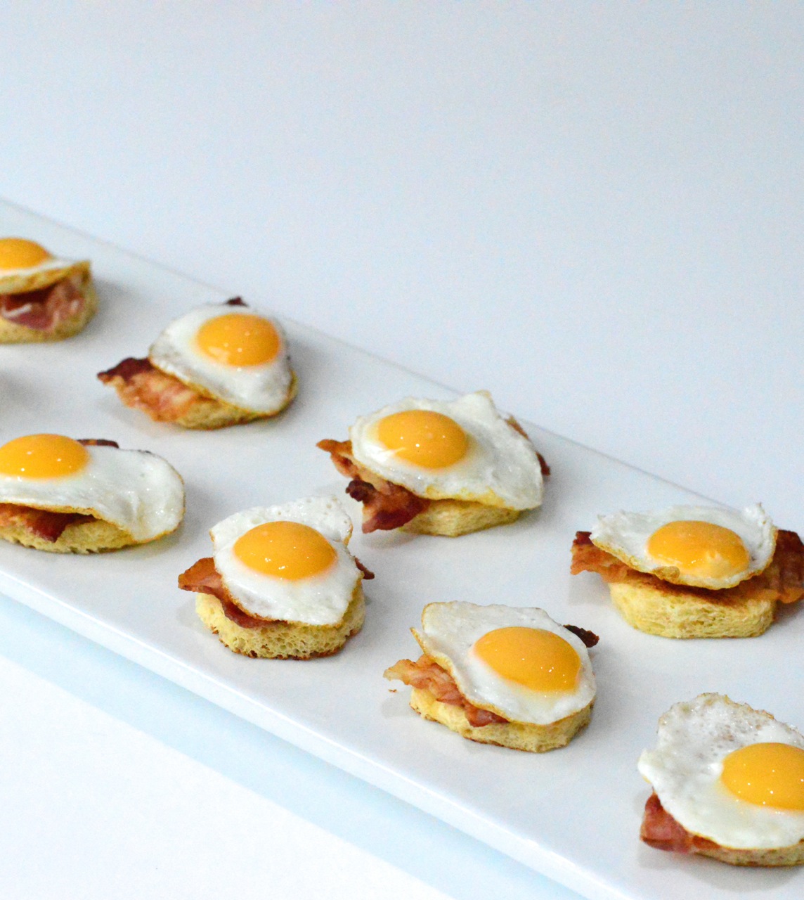 make mini eggs benedict