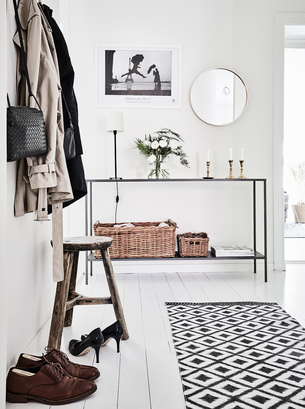 how to organise your entryway