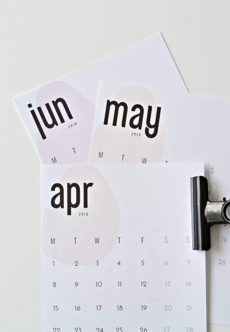 The coolest free 2019 calendar (April, May and June) - DIY home decor ...