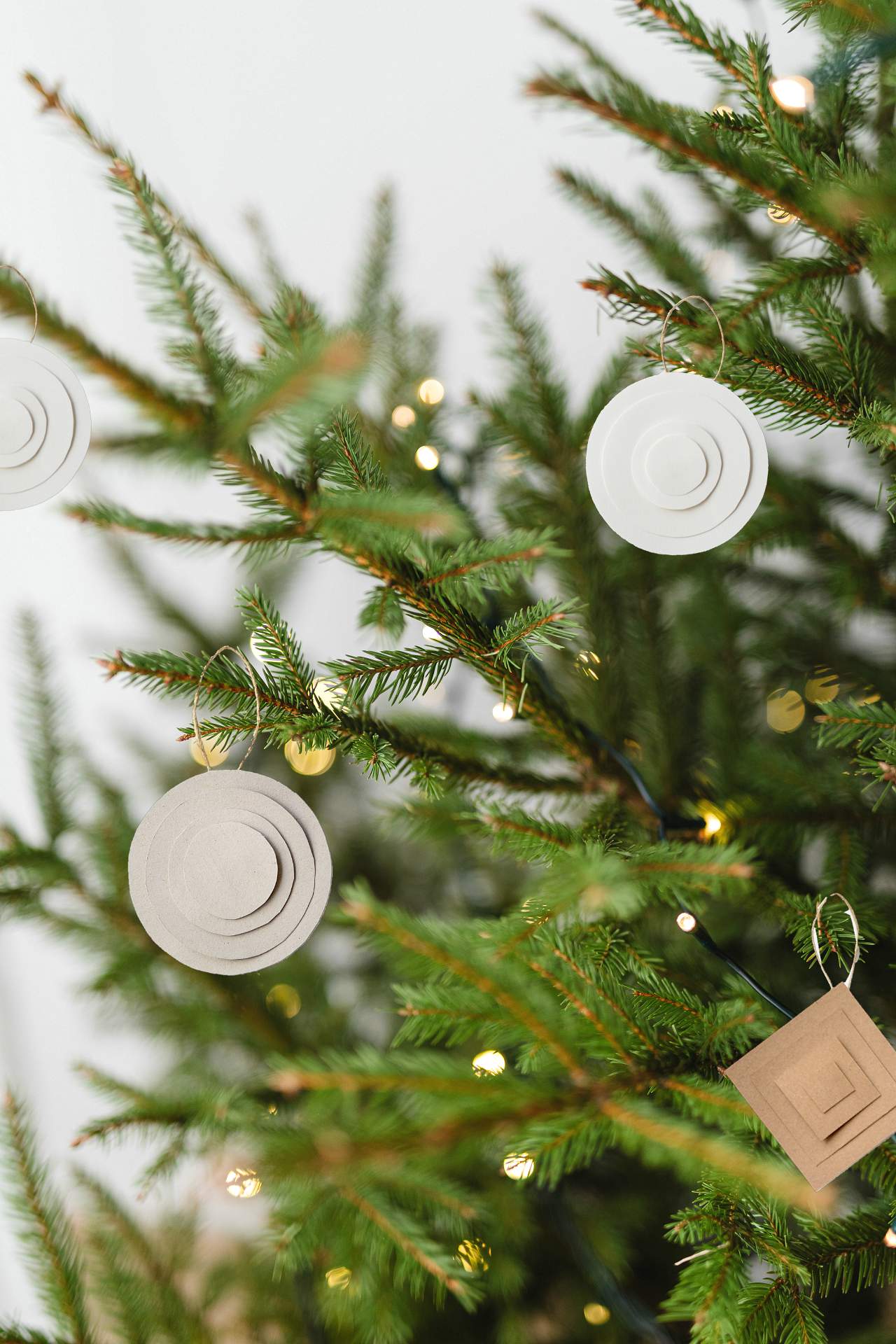 DIY paper Christmas ornaments