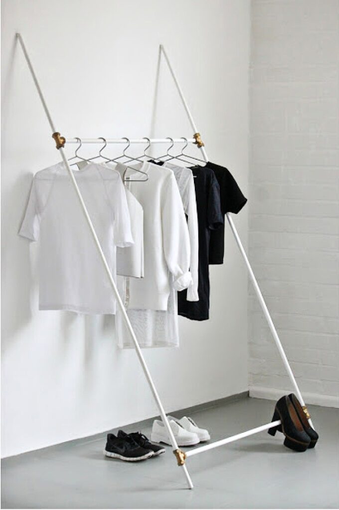 Minimal DIY clothes racks for a tidier bedroom - Your DIY Family
