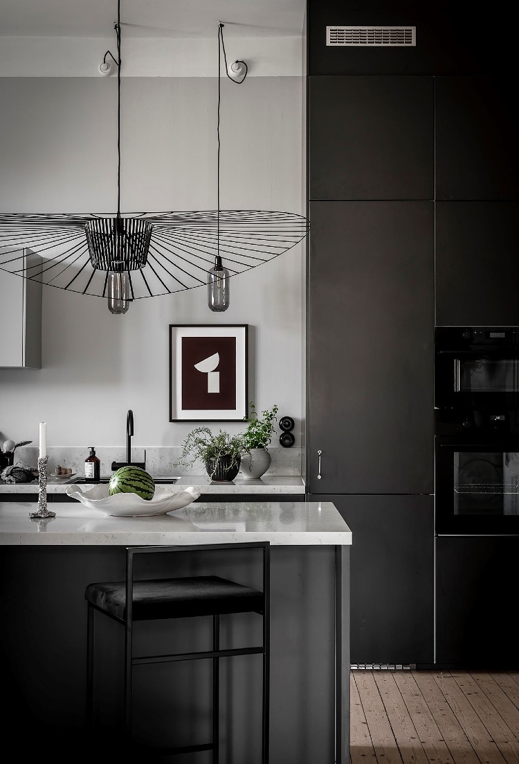 modern black and grey kitchen