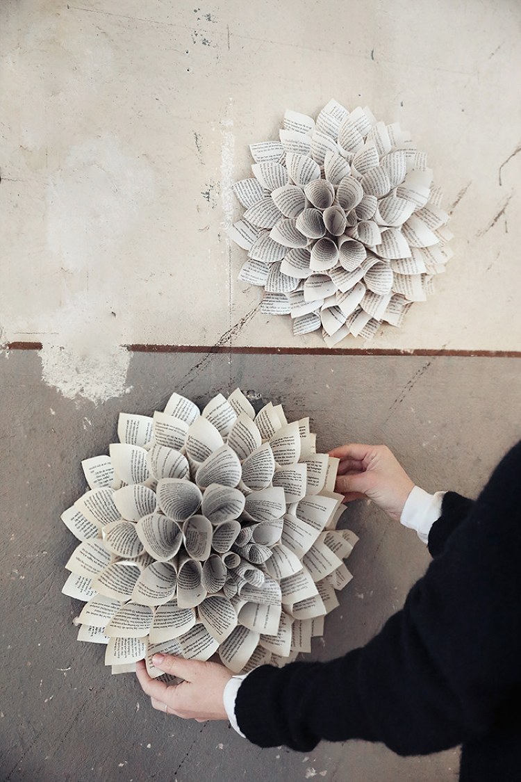 paper wall flowers DIY