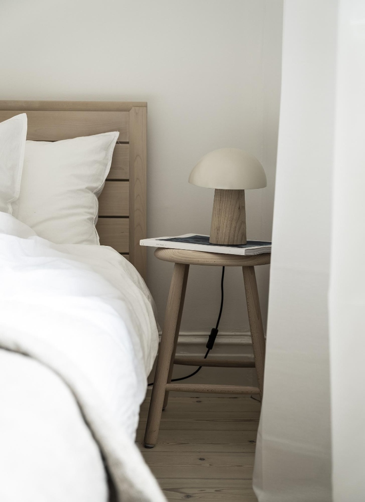 minimalist bedroom details