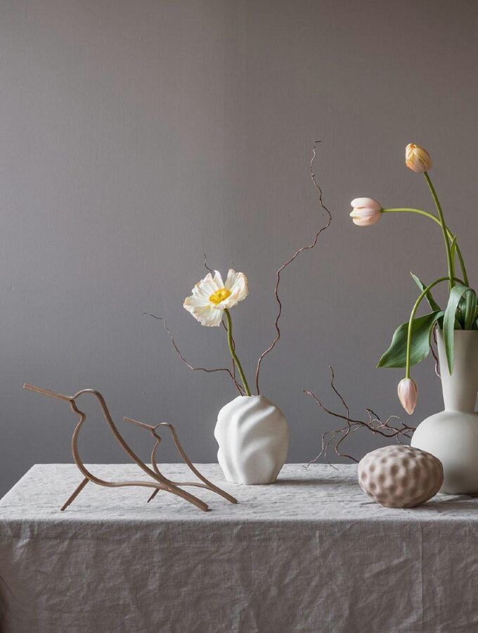minimalist sculptural vases