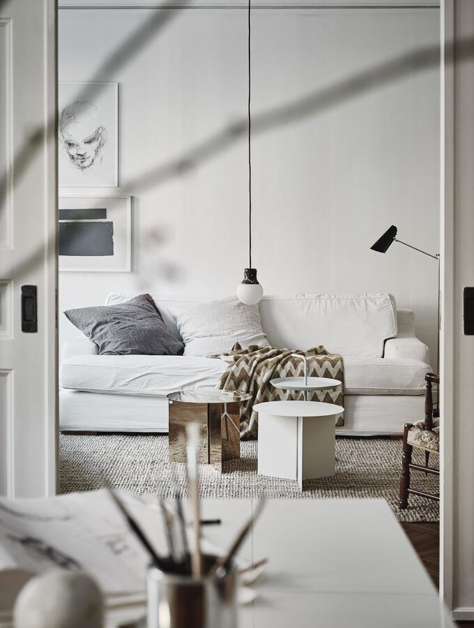home tour | white Scandinavian home with a mix of modern and vintage decor
